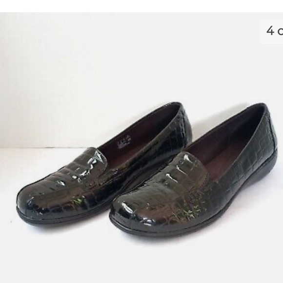❤️GORGEOUS AND BRAND NEW CLARKS BLACK FAUX CROC LEATHER LOAFERS IN SIZE 9M❤️ - Picture 9 of 9